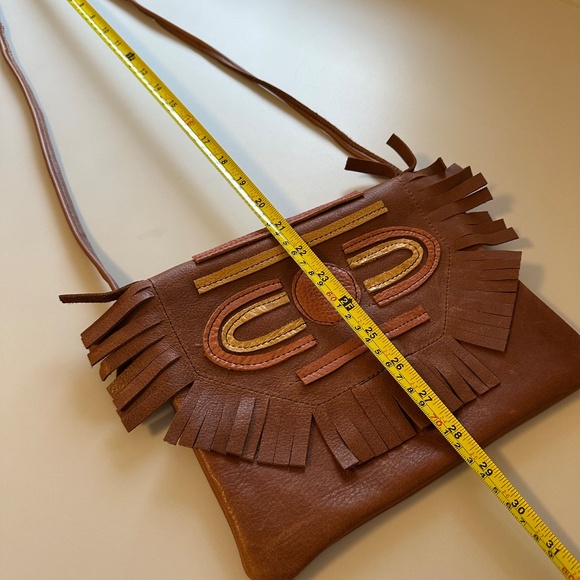 Grooves & Grain Handmade Crossbody Brown Leather Patchwork Bag - Picture 5 of 8